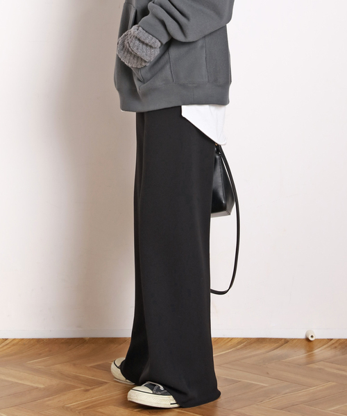 AP STUDIO（エーピーストゥディオ）の「エラスティックパンツ（スラックス・レディース・ブラック/アイボリー・34/36/38）」の6枚目の写真