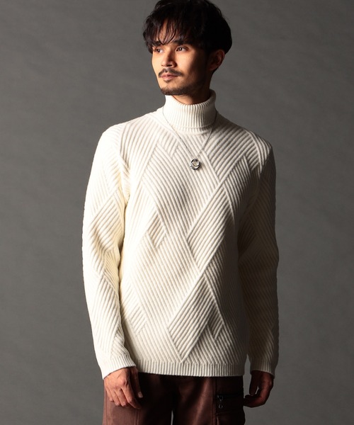 NICOLE CLUB FOR MEN(ニコルクラブフォーメン)の「ビッグバスケットジャカード タートルネックニット(Tシャツ/カットソー・メンズ・ネイビー/ブラック/オフホワイト/チャコールグレー・MEDIUM/LARGE/X-LARGE)」の2枚目の写真