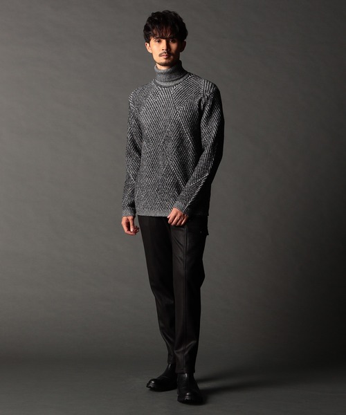 NICOLE CLUB FOR MEN(ニコルクラブフォーメン)の「ビッグバスケットジャカード タートルネックニット(Tシャツ/カットソー・メンズ・ネイビー/ブラック/オフホワイト/チャコールグレー・MEDIUM/LARGE/X-LARGE)」の8枚目の写真