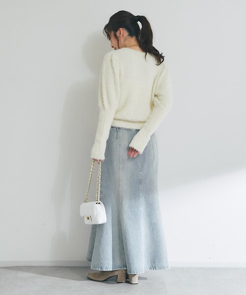 La boutique BonBon（ラブティックボンボン）の「【最強モテニット】お花スパンコールラメフェザーニット（ニット/セーター・レディース・グレイッシュベージュ/ピンク/オフホワイト・FREE）」の11枚目の写真