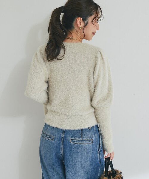 La boutique BonBon（ラブティックボンボン）の「【最強モテニット】お花スパンコールラメフェザーニット（ニット/セーター・レディース・グレイッシュベージュ/ピンク/オフホワイト・FREE）」の16枚目の写真