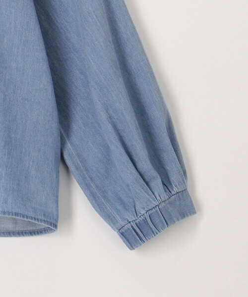MICO COULIER（ミコクリエ）の「ライトデニムフリルブラウス（シャツ/ブラウス・レディース・ブルー/サックスブルー・38）」の20枚目の写真