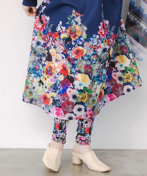 セール】153640：花柄に隠れ黒ネコ柄 ハーフジップジャージワンピース