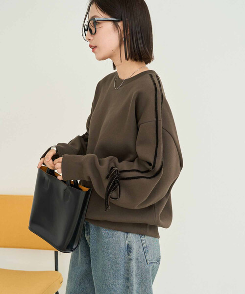 FREAK'S STORE（フリークスストア）の「限定展開　ベロア リボン ライン 裏起毛 スウェット プルオーバー（スウェット・レディース・スミクロ/ネイビー/ライトグレー/ブラウン・ﾌﾘ-）」の6枚目の写真