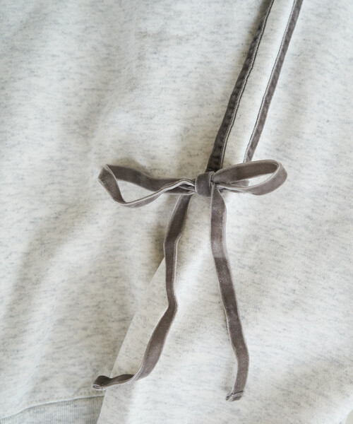 FREAK'S STORE（フリークスストア）の「限定展開　ベロア リボン ライン 裏起毛 スウェット プルオーバー（スウェット・レディース・スミクロ/ネイビー/ライトグレー/ブラウン・ﾌﾘ-）」の15枚目の写真