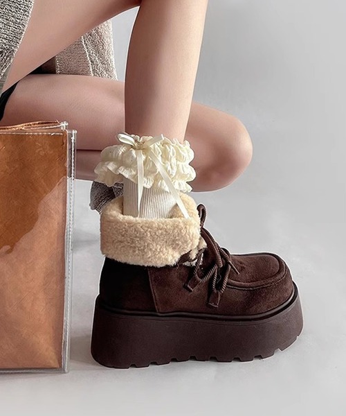 Nia(ニア)の「Nia(ニア)/バイカラー 厚底ショートボアブーツ(ブーツ・レディース・ベージュ/ブラウン・38/40/36)」の5枚目の写真