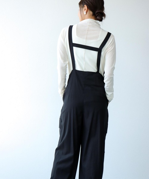 Jines（ジネス）の「ピンストライプサロペット（サロペット/オーバーオール・レディース・ブラック・38）」の6枚目の写真