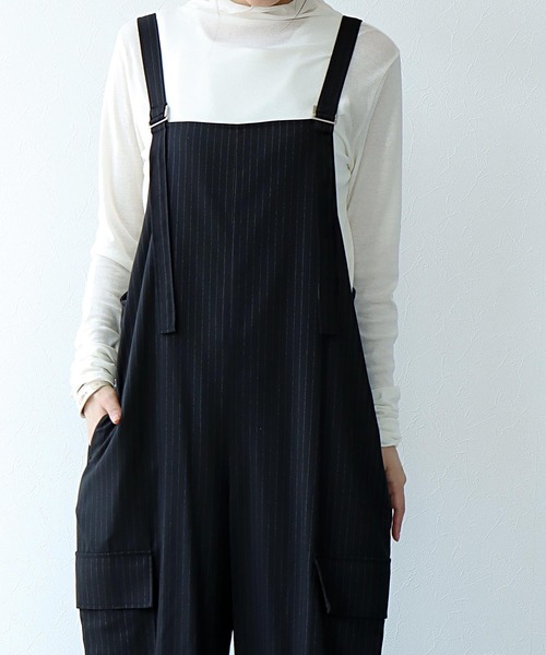 Jines（ジネス）の「ピンストライプサロペット（サロペット/オーバーオール・レディース・ブラック・38）」の4枚目の写真