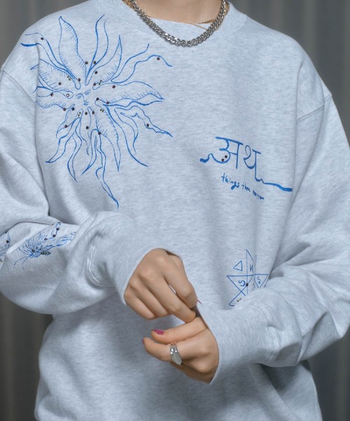 THINGS THAT MATTER(シングス ザット マター)の「PRE-SENT SPARKLE PULL-OVER / プレゼントスパークルプルオーバー(スウェット・レディース・アイボリー/ブラック/グレー・FREE)」の4枚目の写真