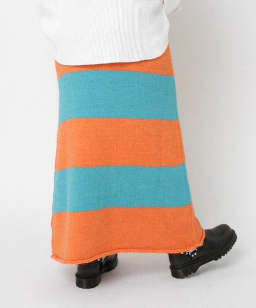 RNA（アールエヌエー）の「G1100 ボールドボーダーロングスカート（スカート・レディース・オレンジ/イエロー・MEDIUM）」の10枚目の写真