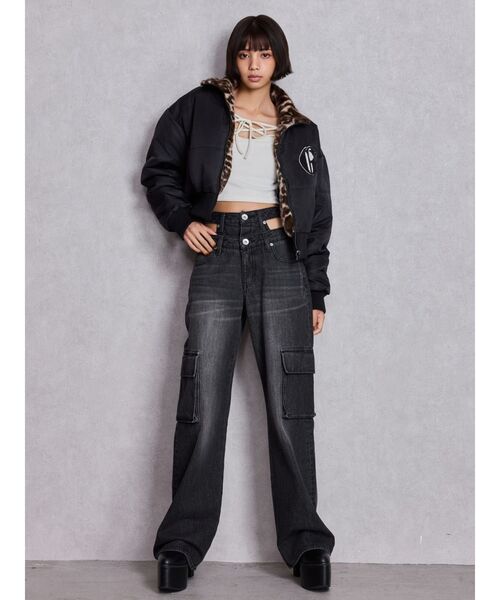 GYDA（ジェイダ）の「STUPID IN RICH REVERSIBLE エコファーブルゾン（ブルゾン・レディース・オフホワイト/ブラック/スカイブルー・FREE）」の7枚目の写真