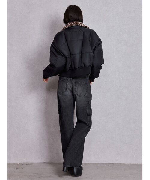 GYDA（ジェイダ）の「STUPID IN RICH REVERSIBLE エコファーブルゾン（ブルゾン・レディース・オフホワイト/ブラック/スカイブルー・FREE）」の8枚目の写真