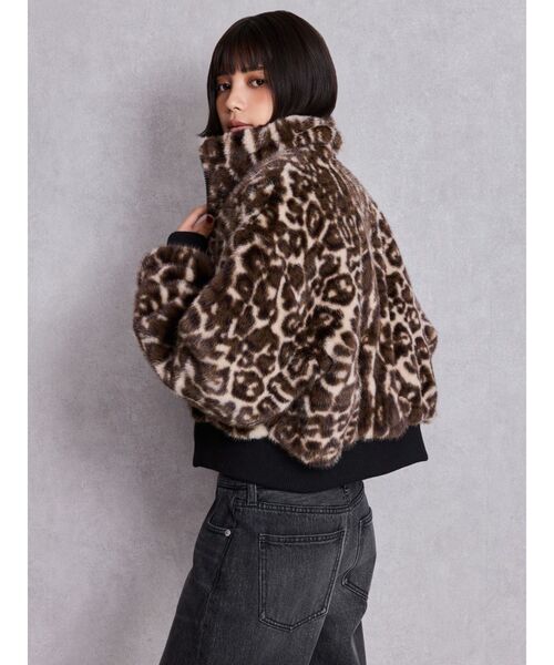 GYDA（ジェイダ）の「STUPID IN RICH REVERSIBLE エコファーブルゾン（ブルゾン・レディース・オフホワイト/ブラック/スカイブルー・FREE）」の10枚目の写真