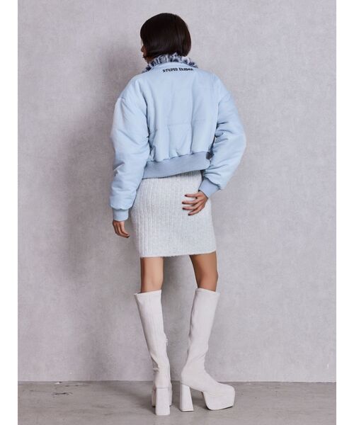 GYDA（ジェイダ）の「STUPID IN RICH REVERSIBLE エコファーブルゾン（ブルゾン・レディース・オフホワイト/ブラック/スカイブルー・FREE）」の17枚目の写真