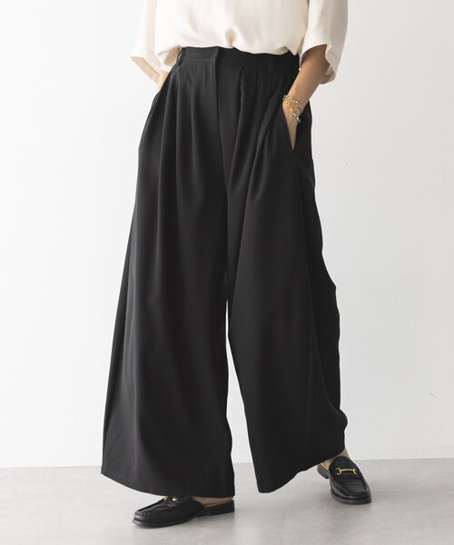 GARAGE OF GOOD CLOTHING（ガレージオブグッドクロージング）の「4タックバレルパンツ〈ブラック〉（その他パンツ・レディース・ブラック・FREE）」の3枚目の写真