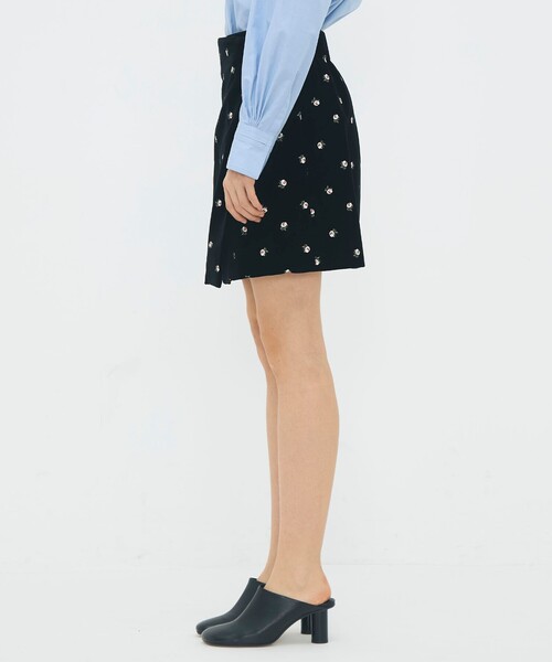 ベロア PETIT ROSEプリントミニスカート（スカート）｜CABaN（キャバン