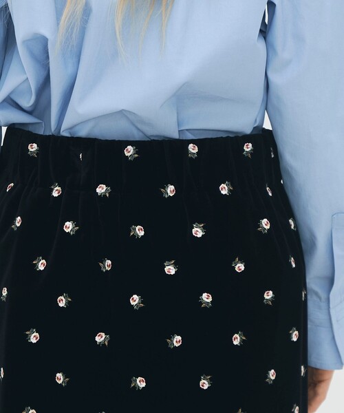 ベロア PETIT ROSEプリントミニスカート（スカート）｜CABaN（キャバン