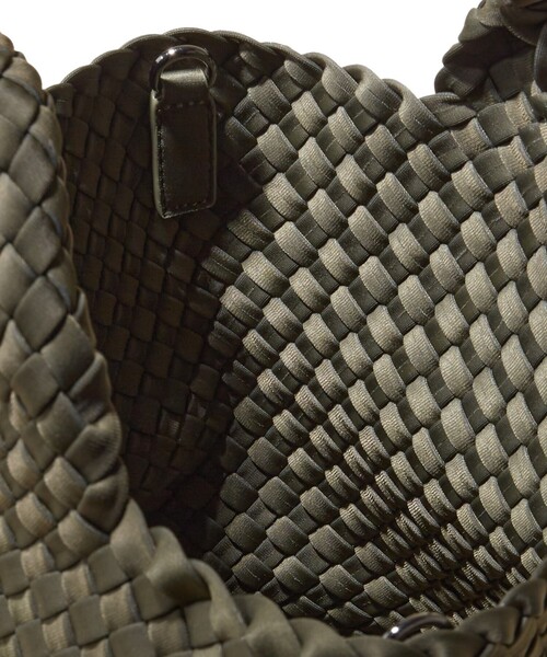 TOMORROWLAND （トゥモローランド）の「NAGHEDI ST BARTHS S Tote バッグ（トートバッグ・レディース・ダークグリーン・FREE）」の4枚目の写真