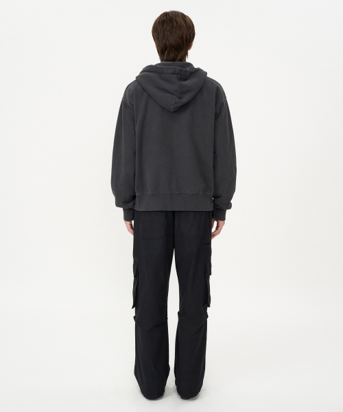 INSILENCE(インサイロンス)の「ガーメントダイエッセンシャルジップアップフードパーカー CHARCOAL(パーカー・レディース・その他・SMALL/MEDIUM/LARGE)」の3枚目の写真