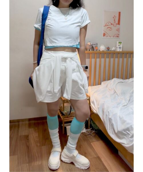 MUSINSA STANDARD WOMAN（ムシンサスタンダードウーマン）の「ウィメンズツーピンタックワイドチノショーツ[ホワイト]（その他パンツ・レディース・その他・24/25/26/30/27/28/29）」の8枚目の写真