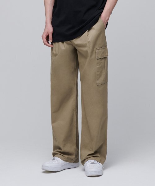 MUSINSA STANDARD（ムシンサスタンダード）の「ワンタックワイドカーゴパンツ [ベージュ]（その他パンツ・メンズ・その他・38/42/36/34/32/30/31/33/26/27/28/29）」の4枚目の写真