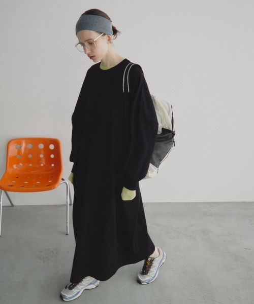 Auntie Rosa Holiday（アンティローザホリデー）の「オーバーサイズボリュームスリーブワンピース（ワンピース・レディース・ブラック/グレー・FREE）」の12枚目の写真