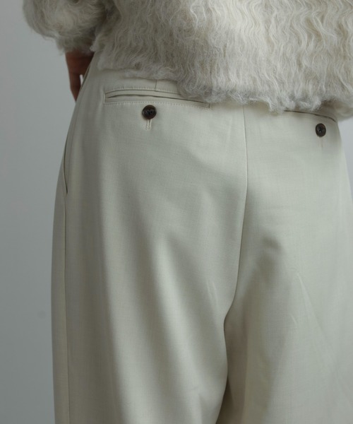 anuke（アンヌーク）の「Tuck Pleats Pants（その他パンツ・レディース・アイボリー/オリーブ/ボルドー・36inch/38inch）」の7枚目の写真