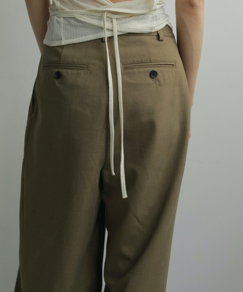anuke（アンヌーク）の「Tuck Pleats Pants（その他パンツ・レディース・アイボリー/オリーブ/ボルドー・36inch/38inch）」の11枚目の写真