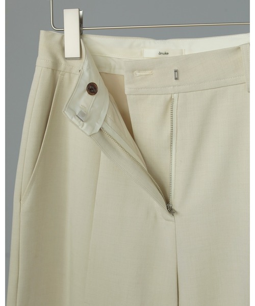 anuke（アンヌーク）の「Tuck Pleats Pants（その他パンツ・レディース・アイボリー/オリーブ/ボルドー・36inch/38inch）」の22枚目の写真