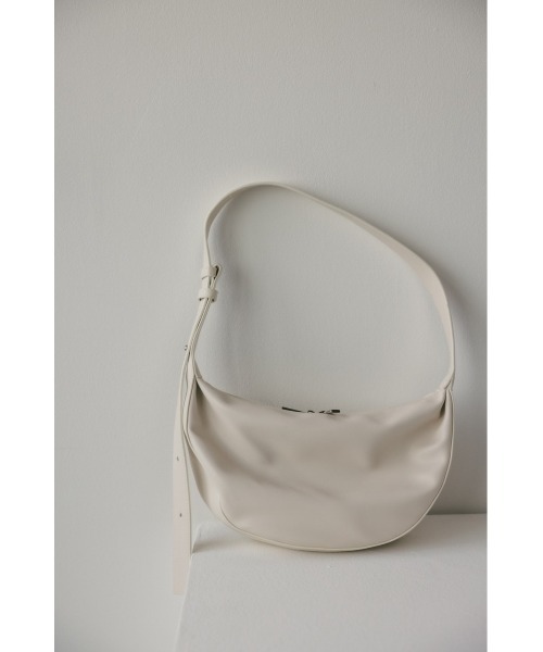 STYLEMIXER（スタイルミキサー）の「【ベストセラー】マンドリンミニショルダーバッグ（ショルダーバッグ・レディース・ブラック/シルバー/ホワイト・FREE）」の6枚目の写真