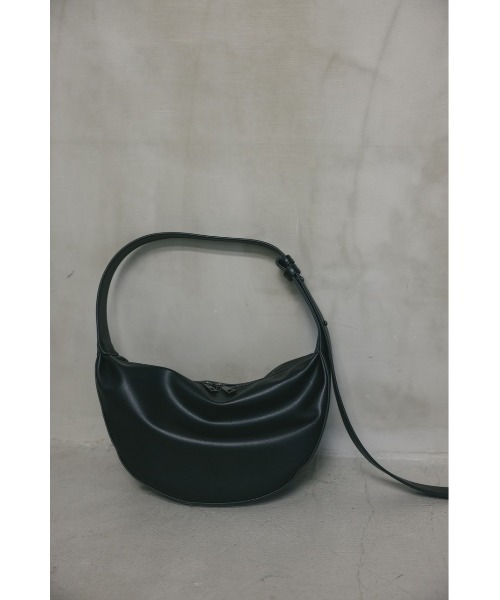 STYLEMIXER（スタイルミキサー）の「【ベストセラー】マンドリンミニショルダーバッグ（ショルダーバッグ・レディース・ブラック/シルバー/ホワイト・FREE）」の18枚目の写真