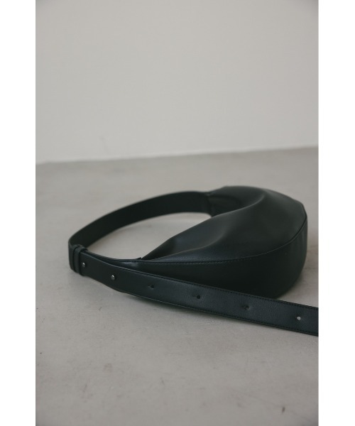 STYLEMIXER（スタイルミキサー）の「【ベストセラー】マンドリンミニショルダーバッグ（ショルダーバッグ・レディース・ブラック/シルバー/ホワイト・FREE）」の21枚目の写真