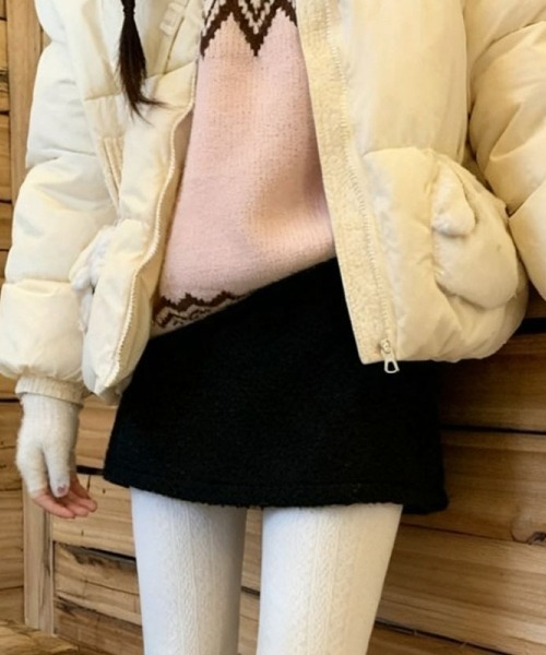 gossip!ロサンゼルス(ゴシップロサンゼルス)の「Y2Kガーリー ふわふわボア調レトロAラインミニスカート(裏地ショートパンツ)(スカート・レディース・ブラウン/ブラック/オフホワイト・M)」の1枚目の写真