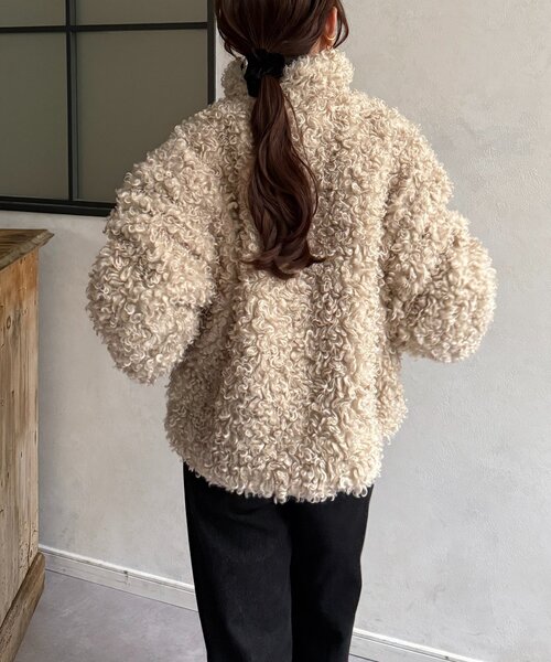 Thevon(ゼボン)の「プードルファーミドルジャケット(ブルゾン・レディース・アイボリー/ブラウン・FREE)」の3枚目の写真