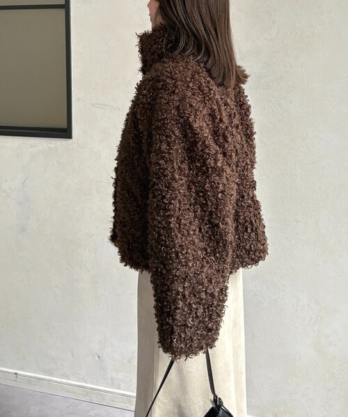 Thevon(ゼボン)の「プードルファーミドルジャケット(ブルゾン・レディース・アイボリー/ブラウン・FREE)」の16枚目の写真