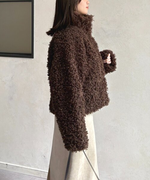 Thevon(ゼボン)の「プードルファーミドルジャケット(ブルゾン・レディース・アイボリー/ブラウン・FREE)」の18枚目の写真