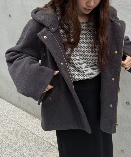 ikka(イッカ)の「【雑誌InRed1月号掲載】ブークレー2WAYフードコート(ブルゾン・レディース・ミント/アイボリー/チャコール・S/L/M)」の2枚目の写真