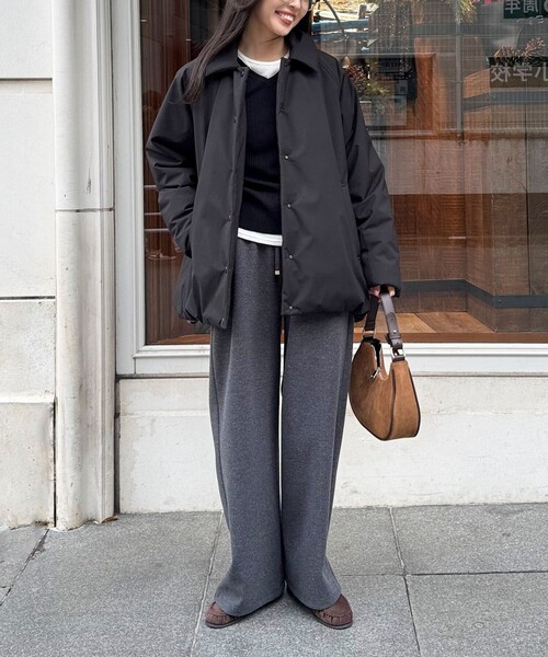 fredy emue（フレディエミュ）の「NEEDLE stretch イージーパンツ（その他パンツ・レディース・ベージュ/ブラック/チャコールグレー・36/38）」の4枚目の写真