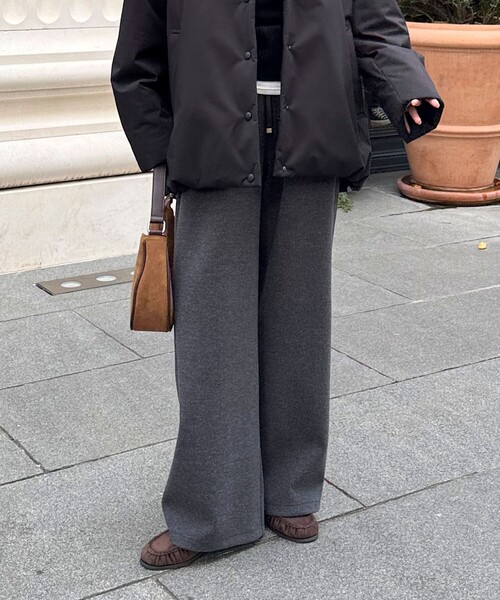 fredy emue（フレディエミュ）の「NEEDLE stretch イージーパンツ（その他パンツ・レディース・ベージュ/ブラック/チャコールグレー・36/38）」の10枚目の写真