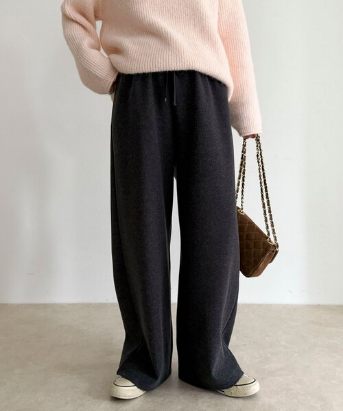 fredy emue（フレディエミュ）の「NEEDLE stretch イージーパンツ（その他パンツ・レディース・ベージュ/ブラック/チャコールグレー・36/38）」の14枚目の写真