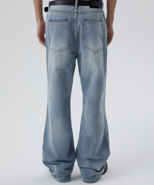 suade（スエード）の「FLARE DENIM [LIGHT BLUE]（デニムパンツ・レディース・その他・SMALL/MEDIUM/LARGE）」の3枚目の写真