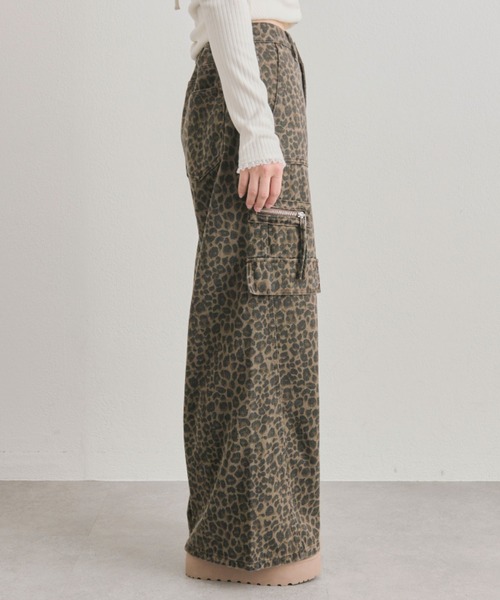 OLIVE des OLIVE（オリーブデオリーブ）の「デニムカーゴワイドパンツ（カーゴパンツ・レディース・レオパード/ブルー・SMALL/MEDIUM）」の17枚目の写真