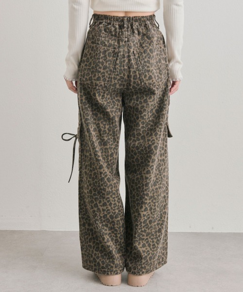 OLIVE des OLIVE（オリーブデオリーブ）の「デニムカーゴワイドパンツ（カーゴパンツ・レディース・レオパード/ブルー・SMALL/MEDIUM）」の18枚目の写真
