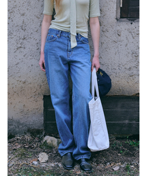 DENU（デヌ）の「Vintage fit medium blue denim（デニムパンツ）」