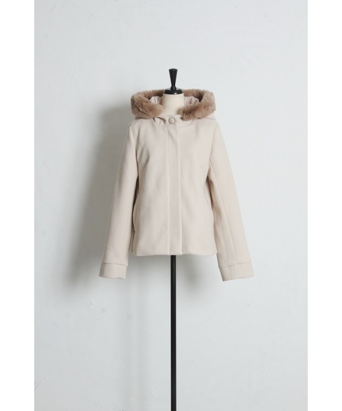 取り外し可能な2WAYファー付き後ろリボンショートコート