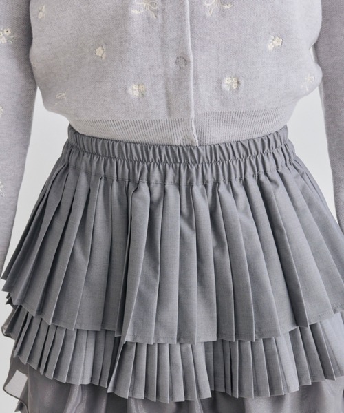 OLIVE des OLIVE（オリーブデオリーブ）の「プリーツティアードミニスカート（スカート・レディース・チャコールグレー/オフホワイト/ブラック・FREE）」の7枚目の写真