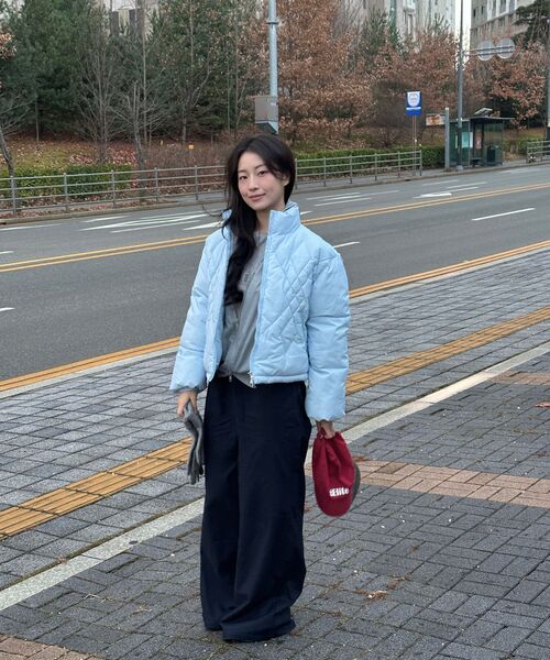 MARHEN.J(マルヘンジェイ)の「ペブル (PEBBLE) ミニバッグ(ショルダーバッグ・レディース・ブラック/シルバー/アイボリー・FREE)」の10枚目の写真