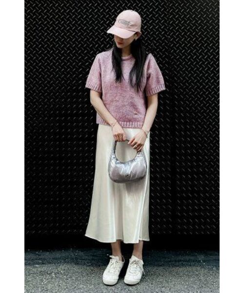 MARHEN.J(マルヘンジェイ)の「ペブル (PEBBLE) ミニバッグ(ショルダーバッグ・レディース・ブラック/シルバー/アイボリー・FREE)」の4枚目の写真
