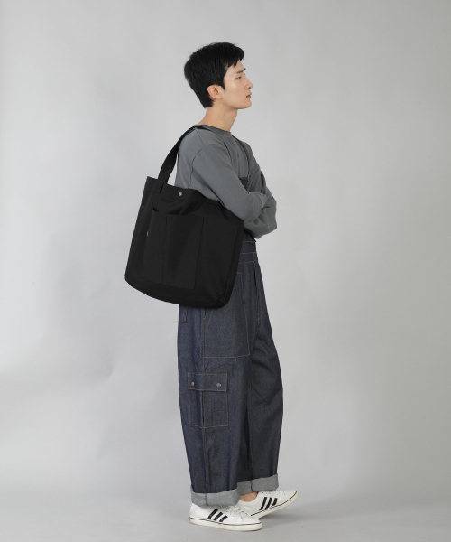 SAINTCREW（セントクルー）の「ラウンドボリュームカーゴポケットエコバッグ RVC-145 ブラック（エコバッグ/サブバッグ・メンズ・その他・フリー）」の6枚目の写真