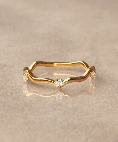 NOIR DE POUPEE（ノワールドプーペ）の「【WEB限定】K18vermeil ダイヤモンド3石 ニュアンスリング（リング・レディース・ゴールド・#11/#13/#15）」の17枚目の写真